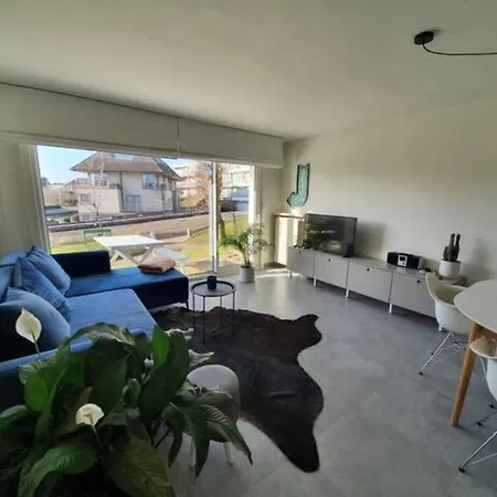 Apartment Gezellig Met Tuin En Vlakbij Zee